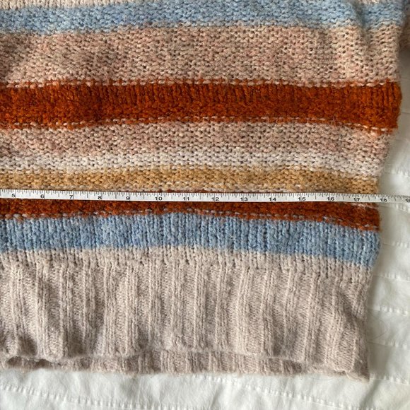 Color block striped American Eagle sweater - Picture 2 of 4